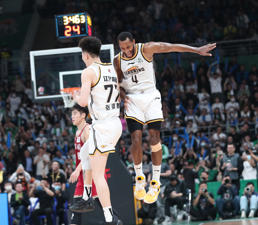 包含足总杯倒计时；辽宁本钢赛前复出首秀；细节引发关注；震撼外界；阵容厚度经受考验的词条-九游棋牌