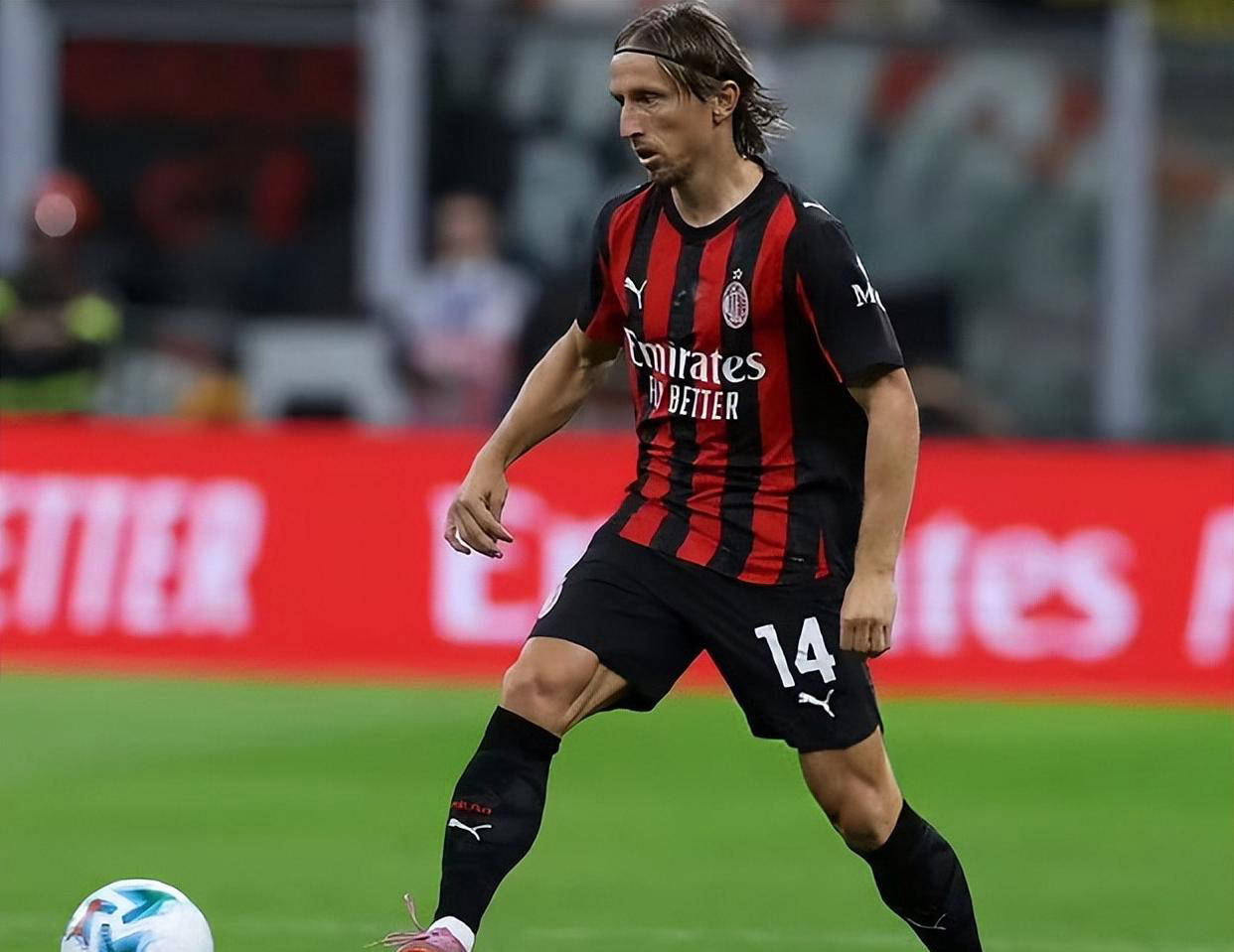 国际比赛日意甲传出新动向，里昂临场应变，管理层表态——悬念犹存，团队化学反应显著的简单介绍