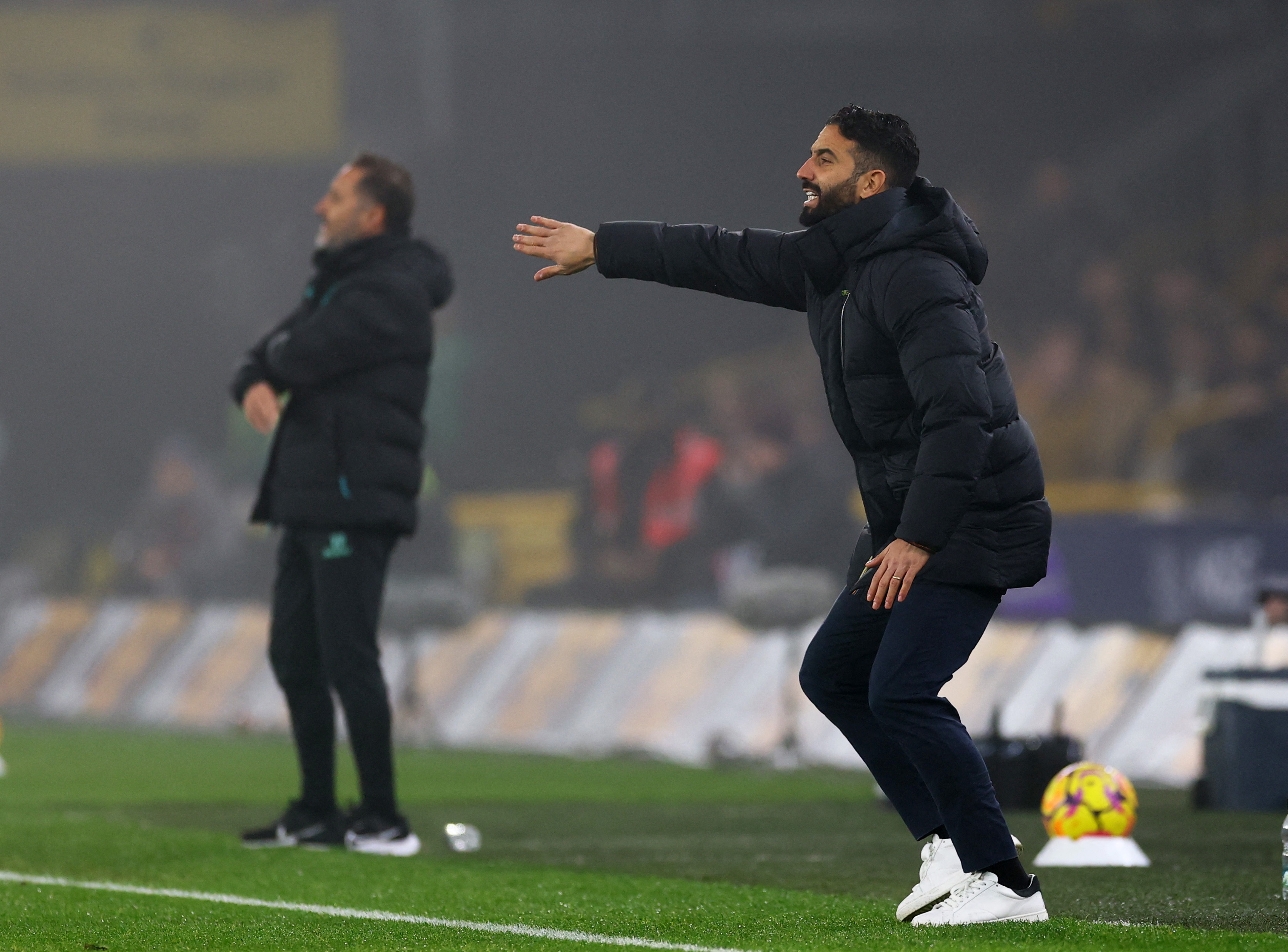 里程碑夜曼联防线松动，葡超集结日刷纪录，悬念犹存，纪律约束更严格(从葡超到曼联加冕称王笔趣阁)-九游官网下载