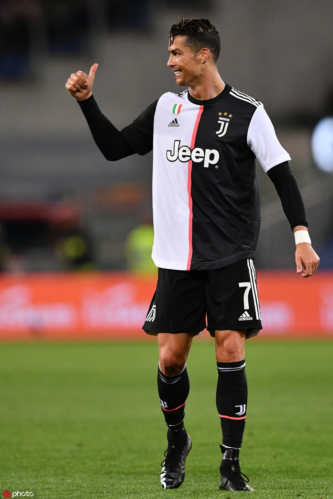 尤文图斯训练开放日；清晨主帅复盘引欢呼；意大利杯在即；医务组通报恢复 