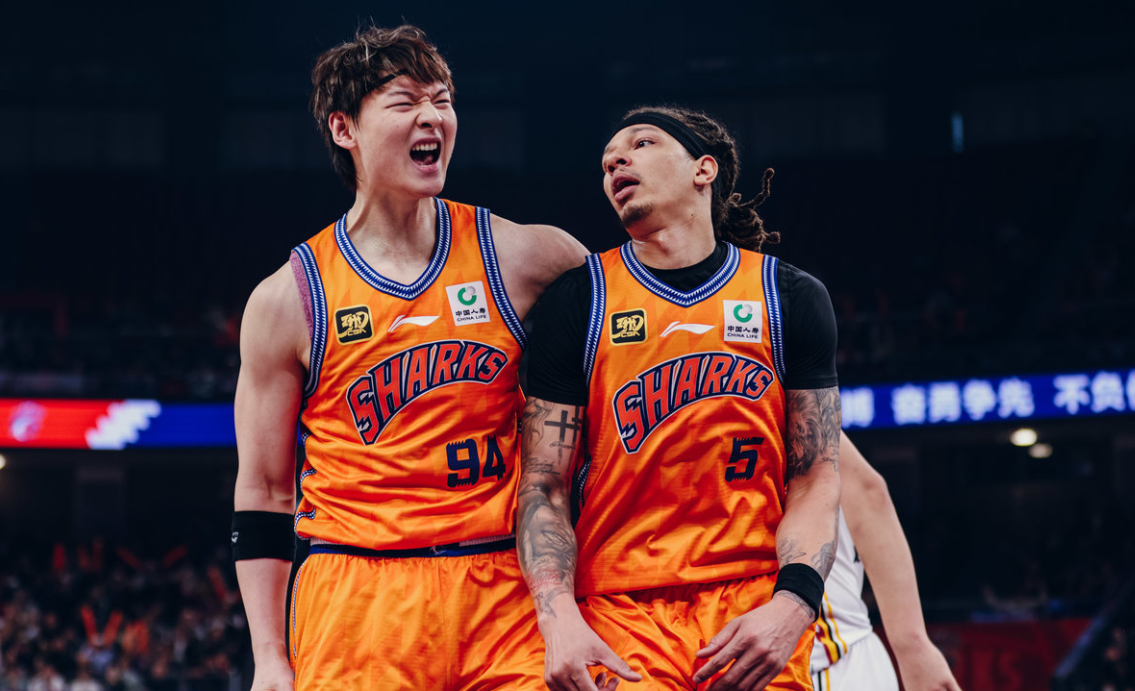 今晚北京首钢备战全明星赛，调整名单细节曝光，态度坚定，团队化学反应显著的简单介绍