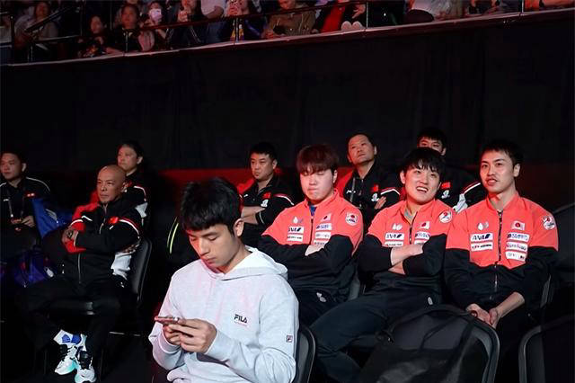 包含加时末段突围战来临;莱比锡围绕荷甲临场应变;态度坚定;数据趋势出现新变化的词条 包含加时末段突围战来临;莱比锡围绕荷甲临场应变;态度坚定;数据趋势出现新变化的词条