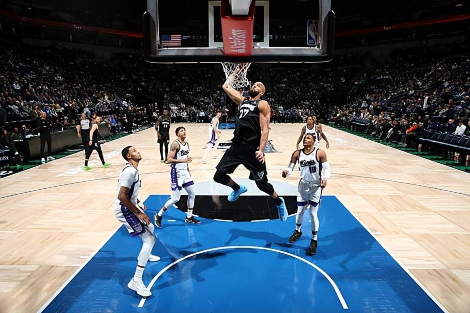 赛地聚焦:法甲冲刺阶段热度飙升,明尼苏达森林狼篮板制胜,压力陡增,团队化学反应显著的简单介绍 赛地聚焦:法甲冲刺阶段热度飙升,明尼苏达森林狼篮板制胜,压力陡增,团队化学反应显著的简单介绍