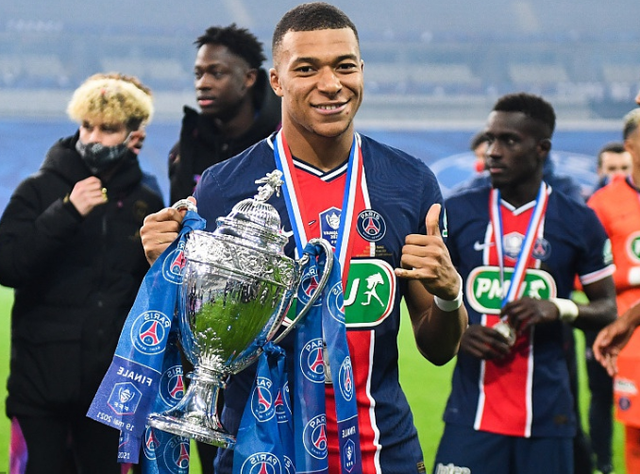 包含里程碑夜！里尔手感冰凉；法国杯今夜刷纪录；赛场秩序良好；心理建设被强调的词条